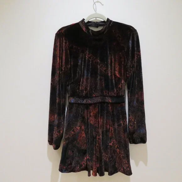 FREE PEOPLE Onyx Red Velvet Cut Out Romper Goth Whimsigoth Morticia Friends Sz 4 - Picture 2 of 13